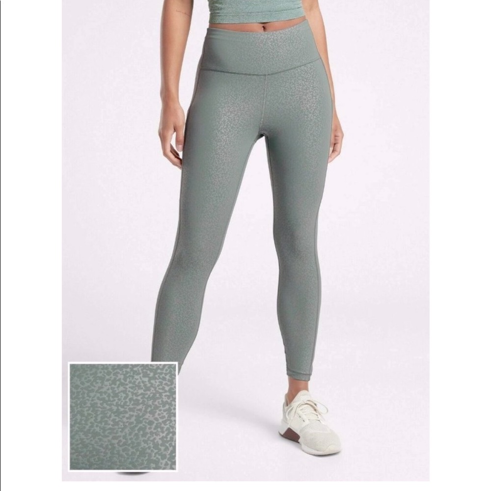 Athleta Green Ultimate Embossed 7/8 Leggings